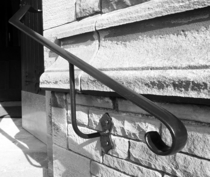 church handrail 004
